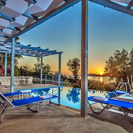 Zidanos Luxurious Sea Front Villa Marandokhórion Zewnętrze zdjęcie